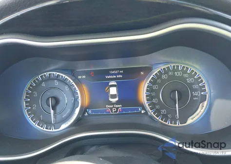 2015 Chrysler 200 C from USA, damaged, VIN 1C3CCCEG1FN686982